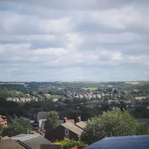 3 Bed House With Exceptional View Batley
